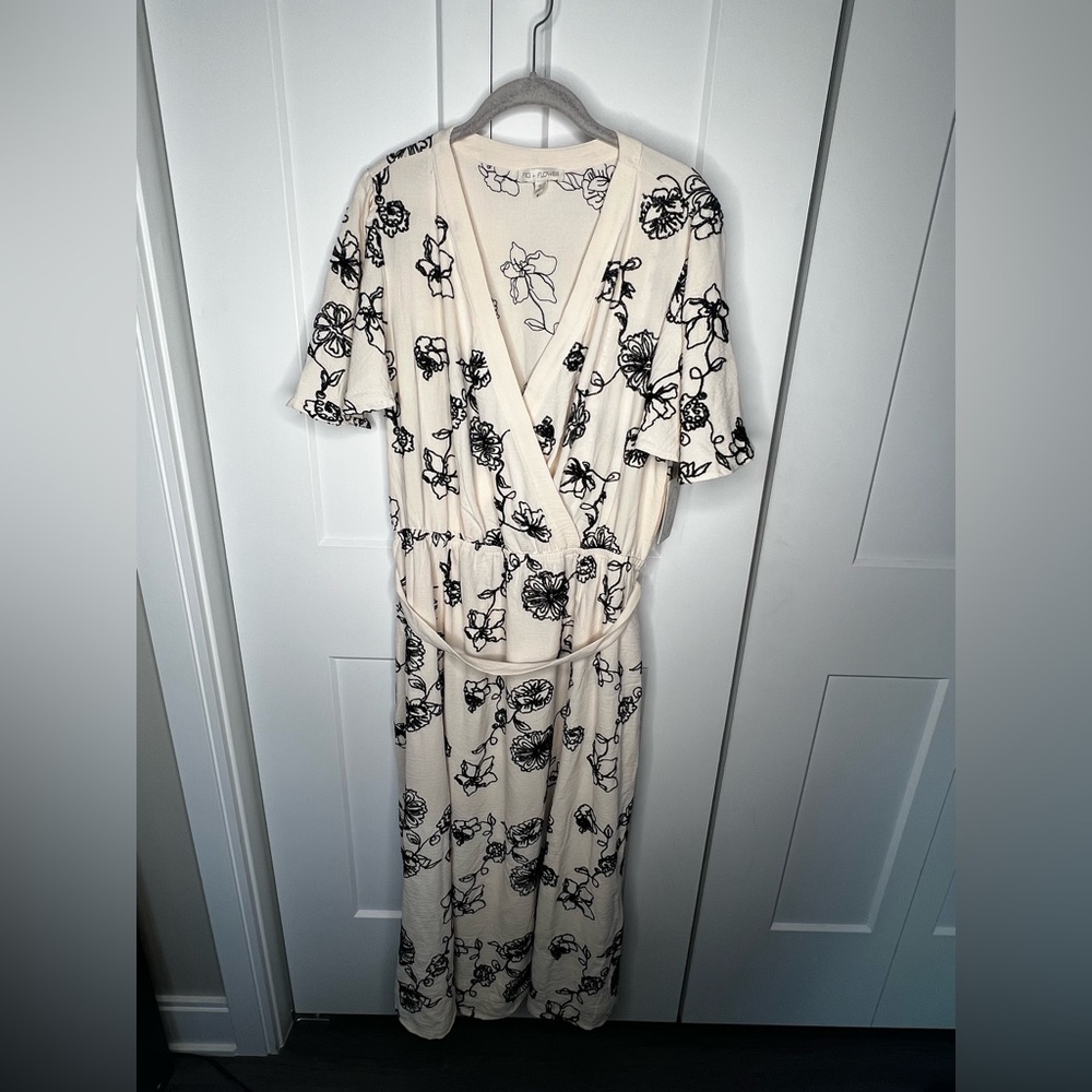 🚫SOLD🚫 Fig and Flower NWT Floral Faux Wrap Belted Maxi Dress Women's XL